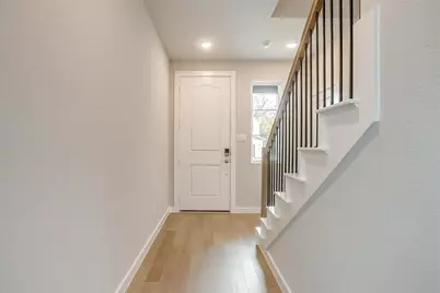 4532 Hogans Alley Drive, Arlington, TX 76001 - Photo 4