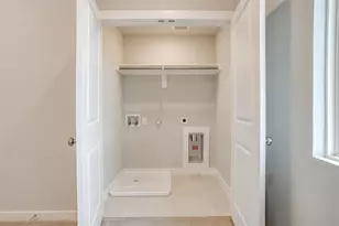 4532 Hogan's Alley Dr, Arlington, TX 76001 - Photo 18