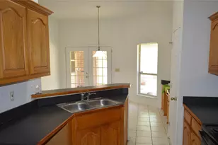 3112 EastCrest Ct, Fort Worth, TX 76105 - Photo 6