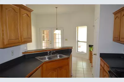 3112 Eastcrest Court, Fort Worth, TX 76105 - Photo 6