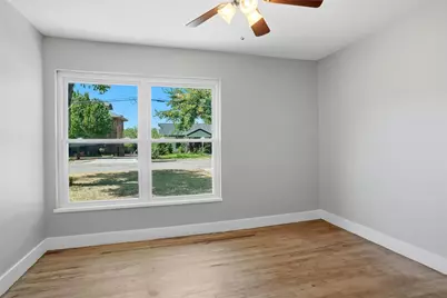 4005 Medford Road, Fort Worth, TX 76103 - Photo 12