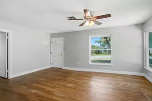4005 Medford Rd, Fort Worth, TX 76103 - Photo 4