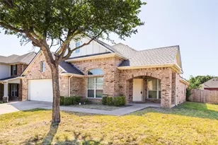 604 Beeman Dr, Arlington, TX 76002 - Photo 2