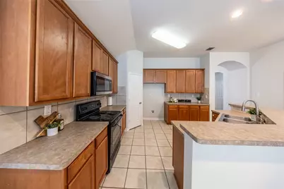 604 Beeman Drive, Arlington, TX 76002 - Photo 10