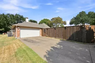 2910 Live Oak Dr, Rowlett, TX 75088 - Photo 38