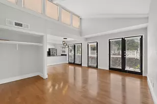 5916 Sandhurst Ln, Dallas, TX 75206 - Photo 10