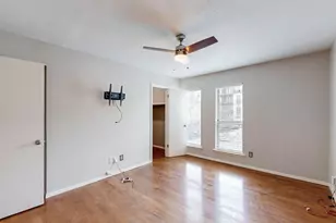 5916 Sandhurst Ln, Dallas, TX 75206 - Photo 10