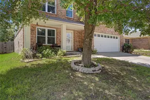 9941 Sparrow Hawk Ln, Fort Worth, TX 76108 - Photo 2