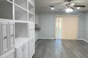 104 Jean Ln, Euless, TX 76040 - Photo 2