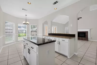 2806 Glenwick Court, Richardson, TX 75082 - Photo 12