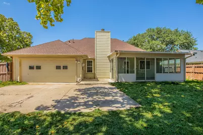 2759 Wentworth Drive, Grand Prairie, TX 75052 - Photo 26