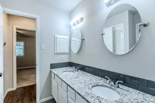 2759 Wentworth Dr, Grand Prairie, TX 75052 - Photo 16