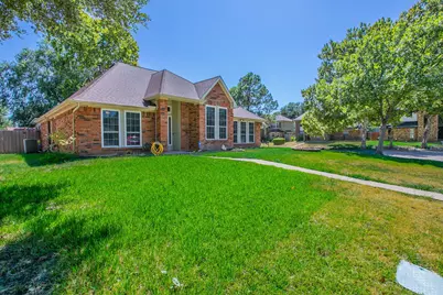 2759 Wentworth Drive, Grand Prairie, TX 75052 - Photo 12