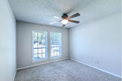 2759 Wentworth Drive, Grand Prairie, TX 75052 - Photo 14