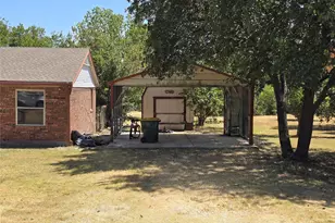 6474 Bear Run Dr, Sanger, TX 76266 - Photo 2
