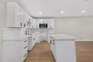 2607 W Lovers Ln, Dallas, TX 75235 - Photo 8