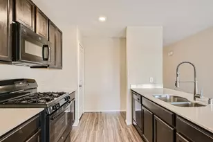 317 Blue Crow Ln, Fort Worth, TX 76052 - Photo 12
