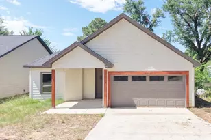 210 Holiday, Gun Barrel City, TX 75156 - Photo 2