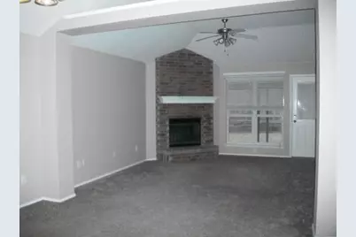 4735 Topaz Lane, Granbury, TX 76049 - Photo 4
