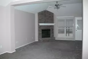 4735 Topaz Ln, Granbury, TX 76049 - Photo 4