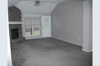 4735 Topaz Lane, Granbury, TX 76049 - Photo 6