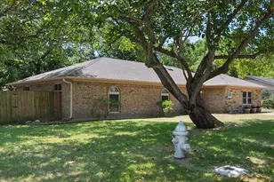 401 Hutson Dr, Corsicana, TX 75110 - Photo 32