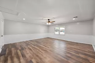 401 Hutson Dr, Corsicana, TX 75110 - Photo 14