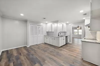 401 Hutson Drive, Corsicana, TX 75110 - Photo 8