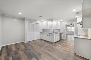 401 Hutson Dr, Corsicana, TX 75110 - Photo 8