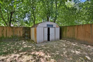 401 Hutson Dr, Corsicana, TX 75110 - Photo 26