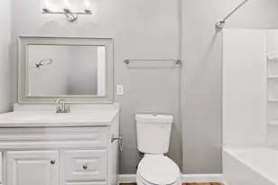 737 Cranbrook Ln, Grand Prairie, TX 75052 - Photo 12