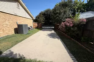 5540 Misty Meadows Dr, North Richland Hills, TX 76180 - Photo 12