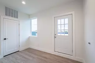 1614 N Fitzhugh Ave, Dallas, TX 75204 - Photo 30