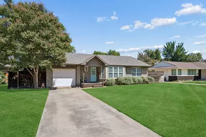8618 Lockhaven Drive, Dallas, TX 75238 - Photo 2