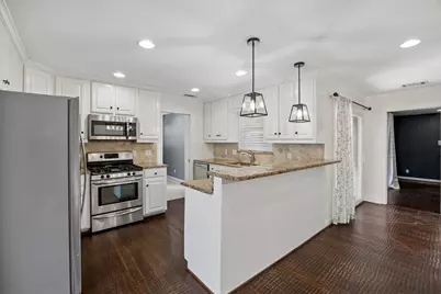 8618 Lockhaven Drive, Dallas, TX 75238 - Photo 10