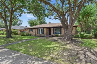 4915 Hovenkamp Dr, Dallas, TX 75227 - Photo 2