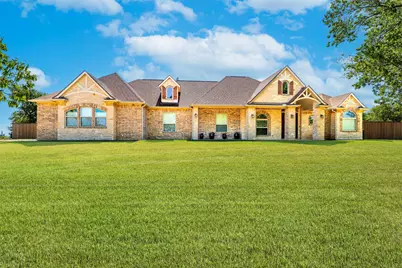 223 E Bay Drive, Bridgeport, TX 76426 - Photo 1