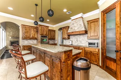 223 E Bay Drive, Bridgeport, TX 76426 - Photo 8