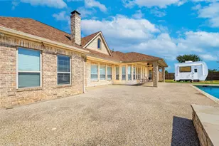 223 E Bay Dr, Bridgeport, TX 76426 - Photo 32