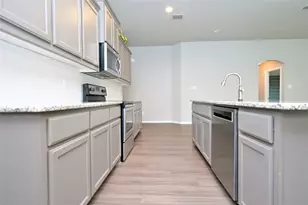 9212 Gln Mls Trl, Fort Worth, TX 76179 - Photo 10