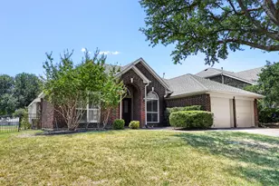 3632 Stone Creek Ln S, Fort Worth, TX 76137 - Photo 2