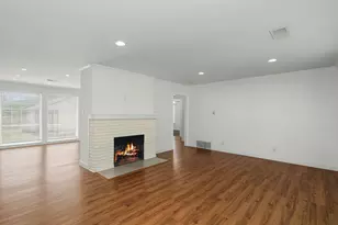 3909 Trail Lake Dr, Fort Worth, TX 76109 - Photo 10