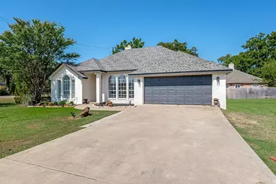 732 Charyl Lynn Drive, Argyle, TX 76226 - Photo 4