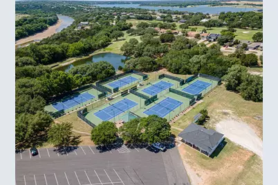 1160 E Landings N, Granbury, TX 76049 - Photo 16