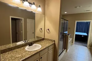 6464 Naples Dr, Irving, TX 75039 - Photo 12