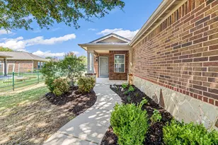 7737 Longaberger Dr, Frisco, TX 75036 - Photo 2