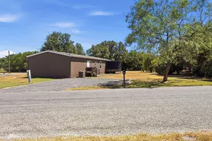 801 Pecos River Dr, Granbury, TX 76048 - Photo 14