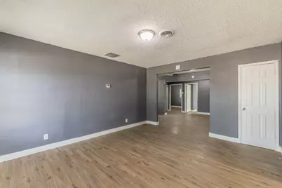 1106 Oak Street, Grand Prairie, TX 75050 - Photo 8