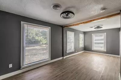 1106 Oak Street, Grand Prairie, TX 75050 - Photo 24