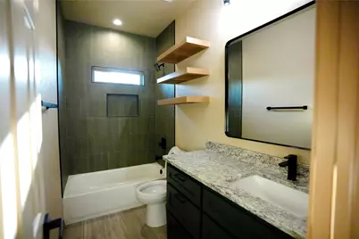 320 Summit Drive, Mineral Wells, TX 76067 - Photo 6